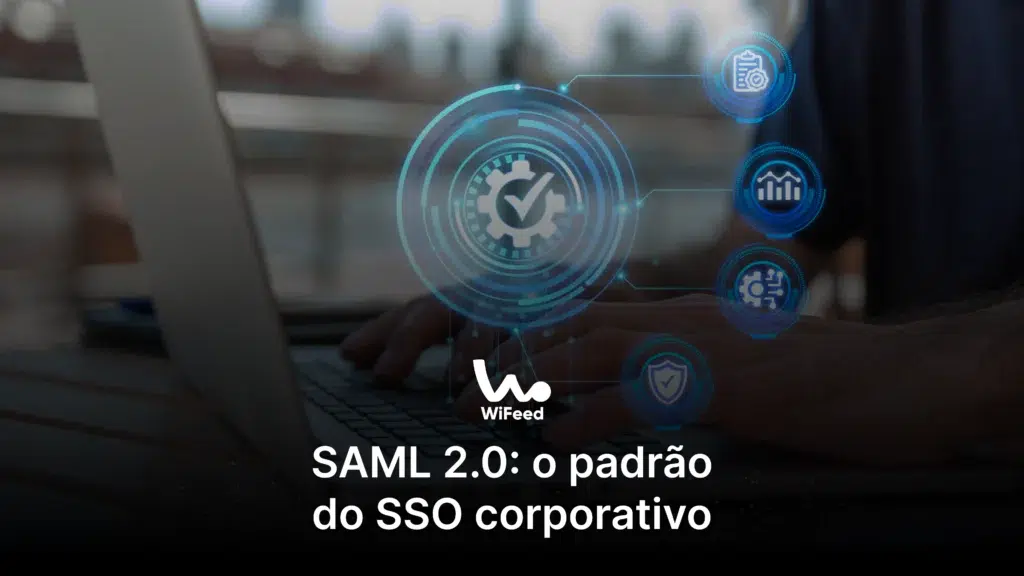 	
Imagem de uma pessoa usando um laptop com um holograma digital que representa controle de segurança e gestão no contexto de SSO corporativo, com destaque para o título "SAML 2.0: o padrão do SSO corporativo".