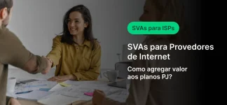 Reunião de negócios com pessoas sorrindo e cumprimentando, promovendo contratos de serviços de internet para provedores de internet e empresas de telecomunicações.
